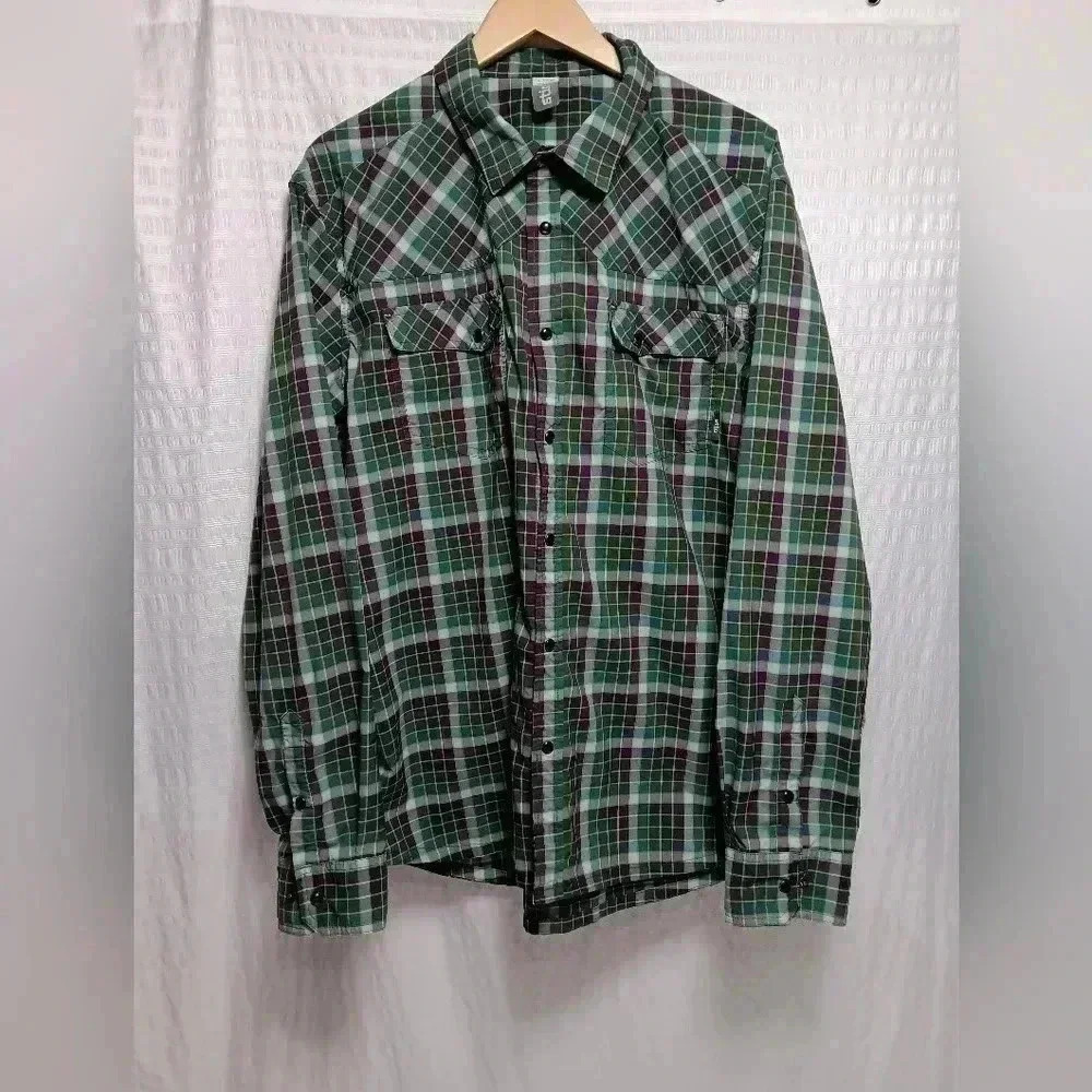 Stio Eddy  long-sleeved snap button down Shirt. Men's size XL